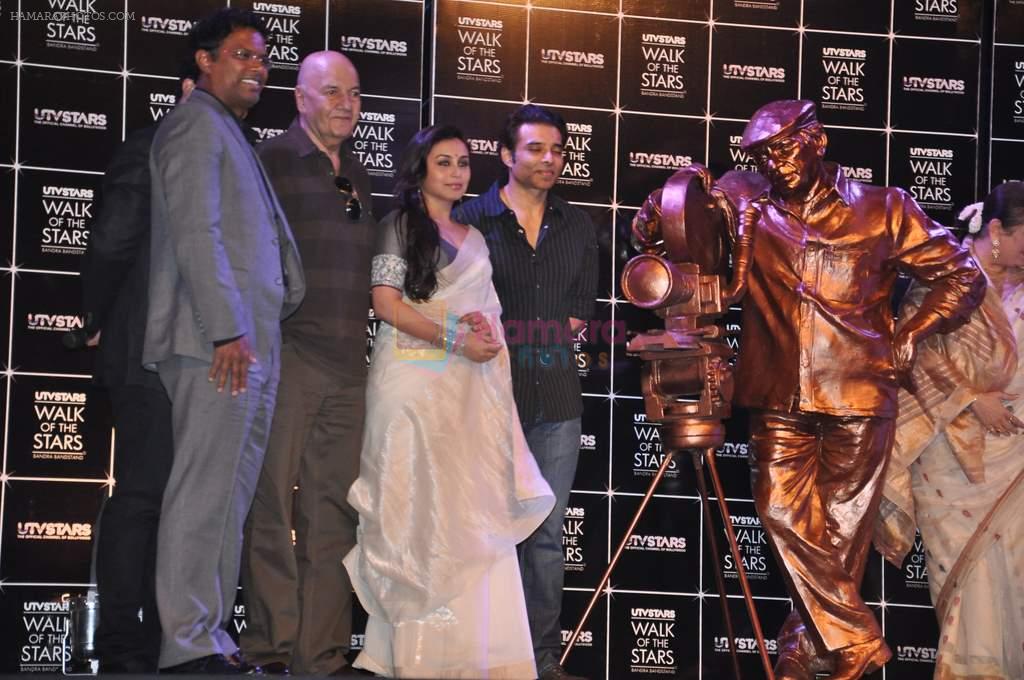 Parineeti Chopra, Rani Mukherji, Vaibhavi Merchant, Uday Chopra,Prem Chopra, Kabir Khan, Shatrughan Sinha at UTV Walk the stars with Yash Chopra in Mumbai on 11th Feb 2013