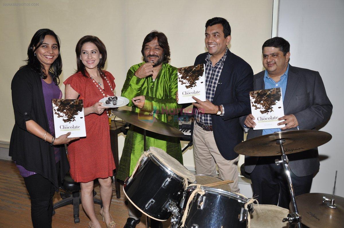 Roop Kumar Rathod, Sanjeev Kapoor, Amrita Raichand snapped at Novotel at Sanjeev Kapoor's Aah Chocolate Book Launch in Mumbai on 12th Feb 2013