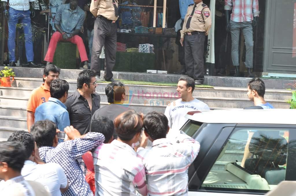 Salman Khan snapped outside Being Human store with Sunil Shetty in Santacruz, Mumbai on 13th Feb 2013