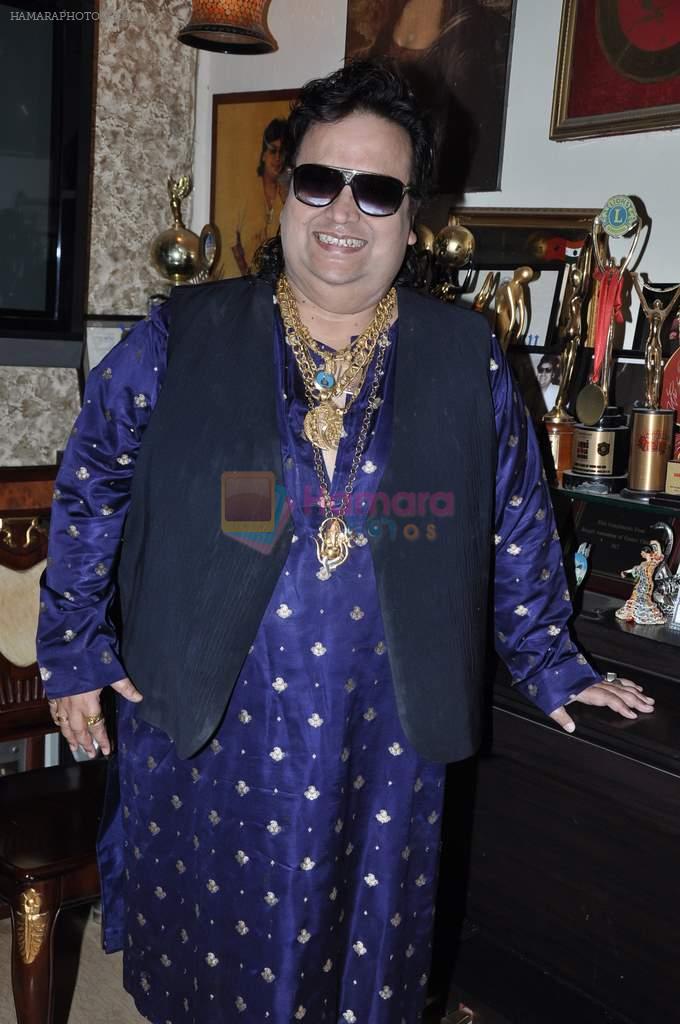 Bappi Lahiri at Bappi Lahri's Saraswati Pooja in Juhu, Mumbai on 15th Feb 2013