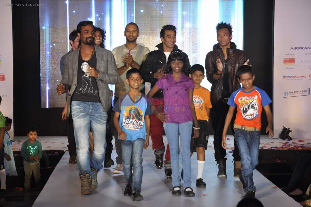 Remo D Souza at Smiles foundation Fashion Show in ITC Maratha, Parel,  Mumbai on 17th Feb 2013