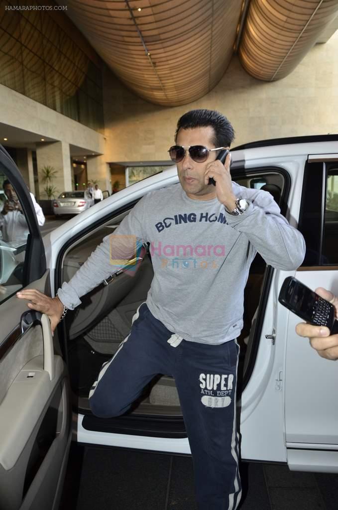 Salman Khan at ccl match from hyderabad on 17th Feb 2013