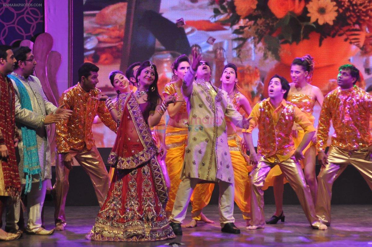 Anant Mahadevan at Blame it on Yashraj play enthralls Sophia Auditorium in Mumbai on 17th Feb 2013