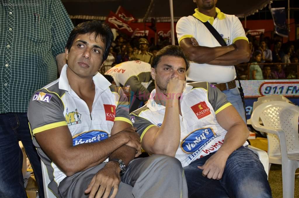 Sonu Sood, Sohail Khan at ccl match from hyderabad on 17th Feb 2013