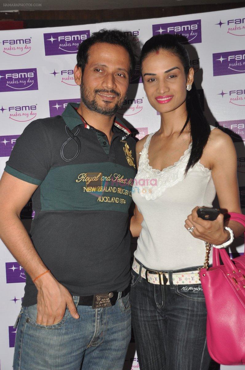 Manmeet Gulzar and Karishma Modi at Die Hard 5 Premiere in Mumbai on 20th Feb 2013