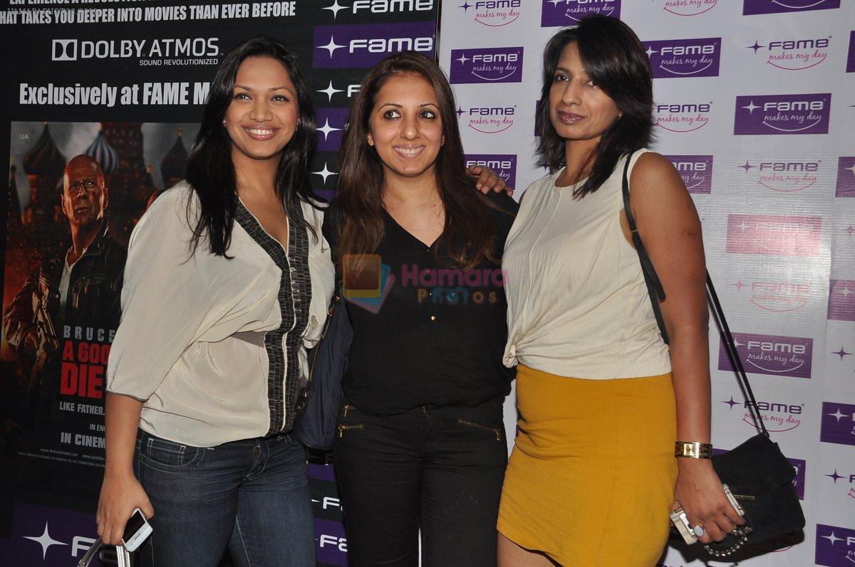 Manasi Verma, Munisha Khatwani at Die Hard 5 Premiere in Mumbai on 20th Feb 2013