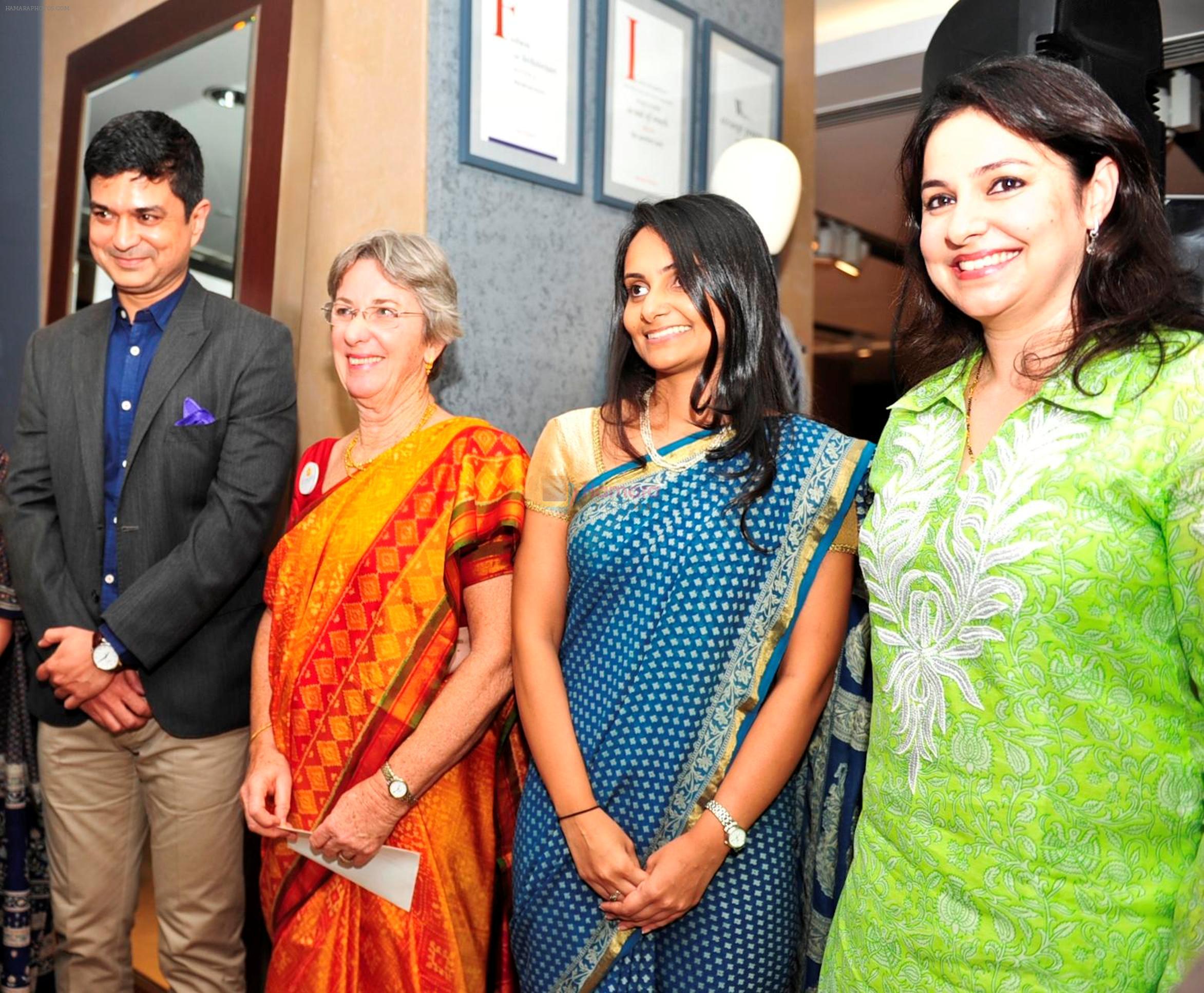 Mrinmoy Mukherjee, Annabel Mehta, Dhun Davar & Anjali Tendulkar at the Raymond Shop during 40th Anniversary event of Apnalaya NGO
