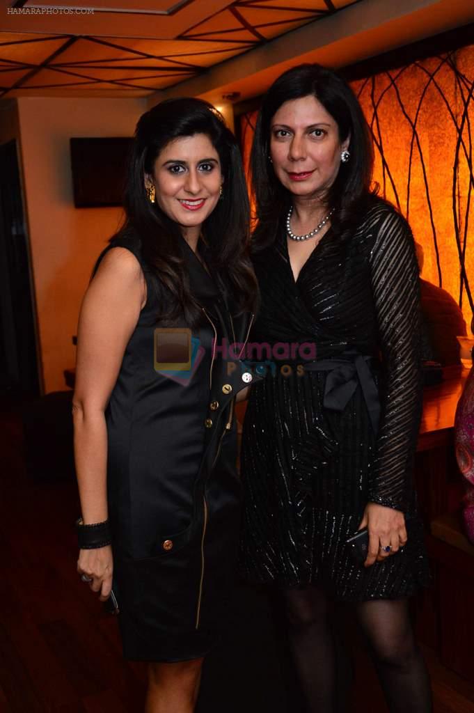 Sujata Assomull Sippy & Harmeet Bajaj at Smoke House Cocktail Club in Capital, Mumbai on 9th March 2013