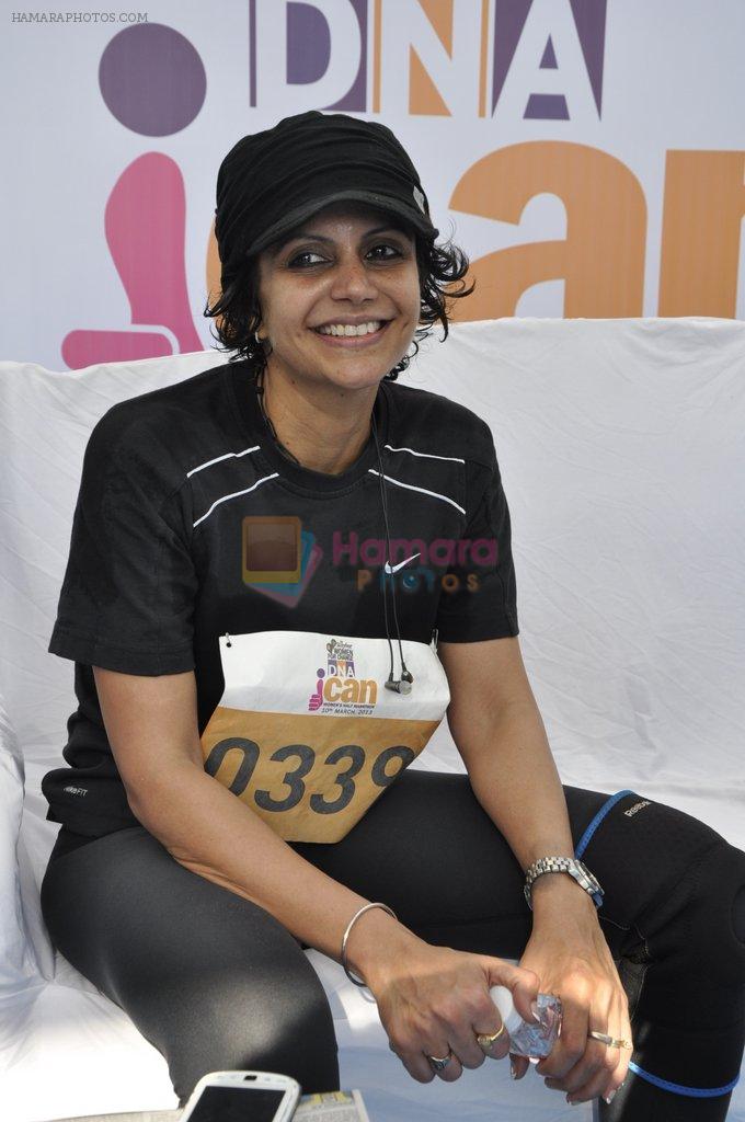 Mandira Bedi at DNA Women's Half Marathon in Mumbai on 10th March 2013