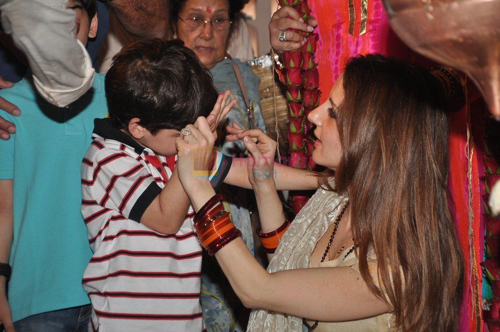 Suzanne Roshan celebrates Shivratri with his family in Panvel, Mumbai on 10th March 2013