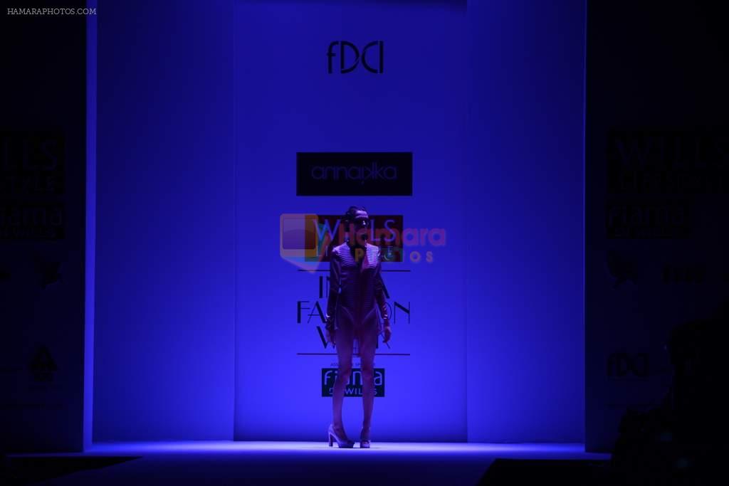 Model walk the ramp for Anaikka Show at Wills Lifestyle India Fashion Week 2013 Day 1 in Mumbai on 13th March 2013