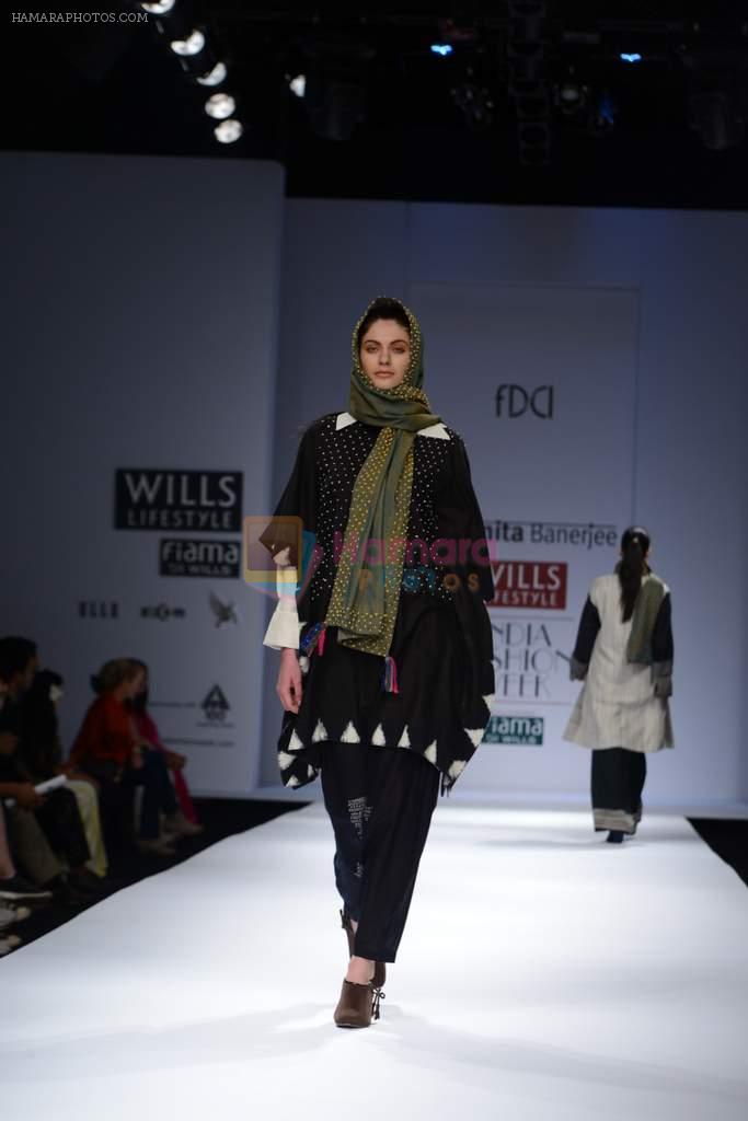 Model walks the ramp for Paromita Banerjee Show at Wills Lifestyle India Fashion Week 2013 Day 2 in Mumbai on 14th March 2013