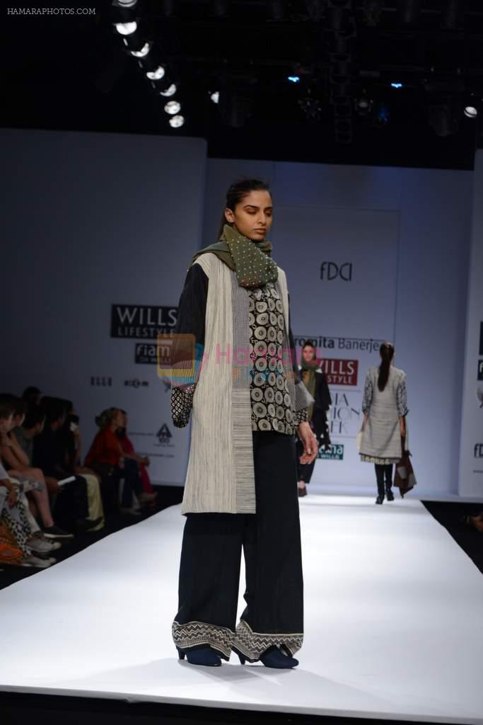 Model walks the ramp for Paromita Banerjee Show at Wills Lifestyle India Fashion Week 2013 Day 2 in Mumbai on 14th March 2013