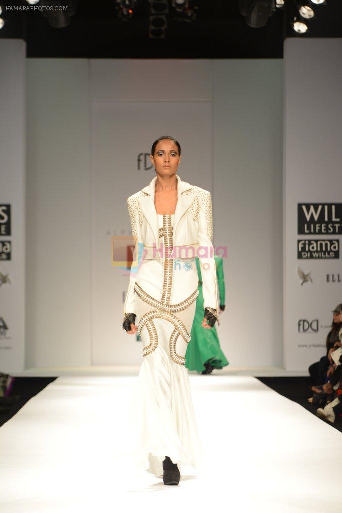 Model walks the ramp for Alpana and Neeraj Show at Wills Lifestyle India Fashion Week 2013 Day 2 in Mumbai on 14th March 2013