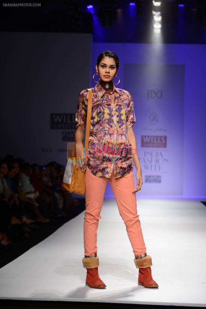 Model walks the ramp for Sonia Jetleey Show at Wills Lifestyle India Fashion Week 2013 Day 3 in Mumbai on 15th March 2013