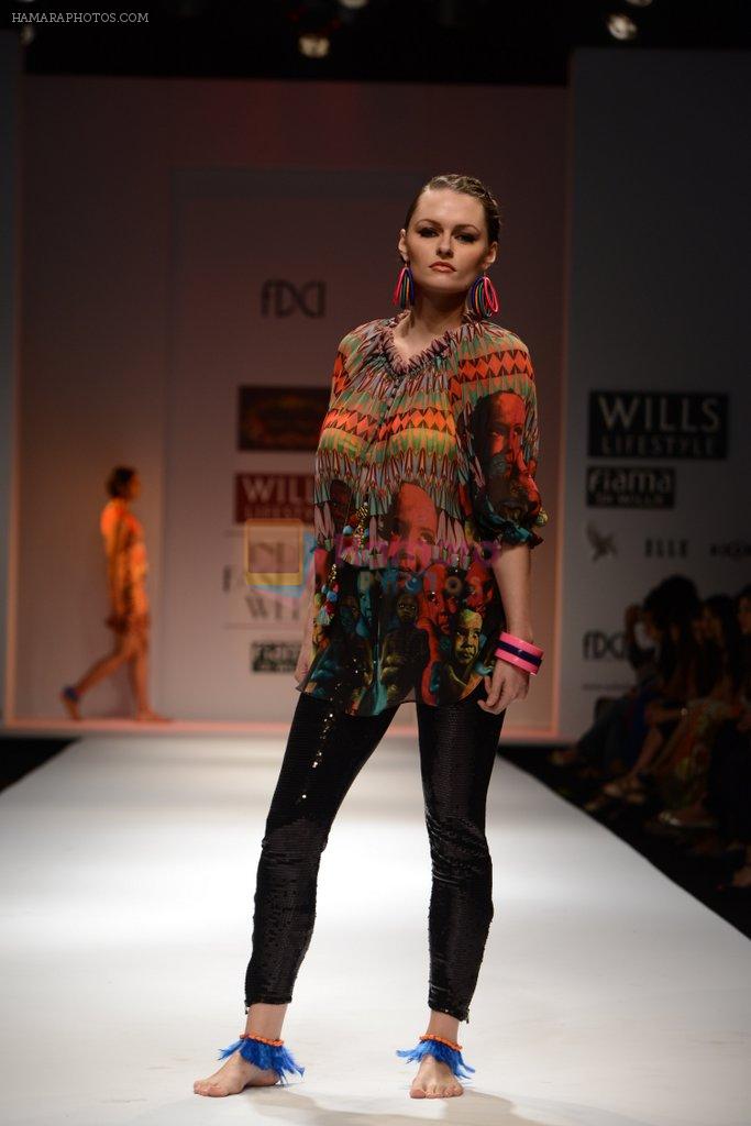 Model walks the ramp for Preeti S Kapoor Show at Wills Lifestyle India Fashion Week 2013 Day 3 in Mumbai on 15th March 2013