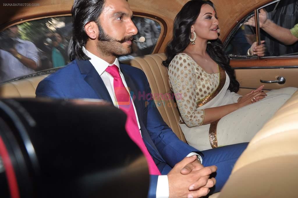 Sonakshi Sinha, Ranveer Singh at trailor Launch of film Lootera in Mumbai on 15th March 2013