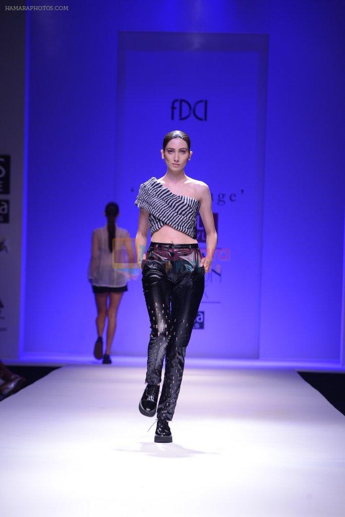 Model walks the ramp for Rimzim Dadu Show at Wills Lifestyle India Fashion Week 2013 Day 4 in Mumbai on 16th March 2013