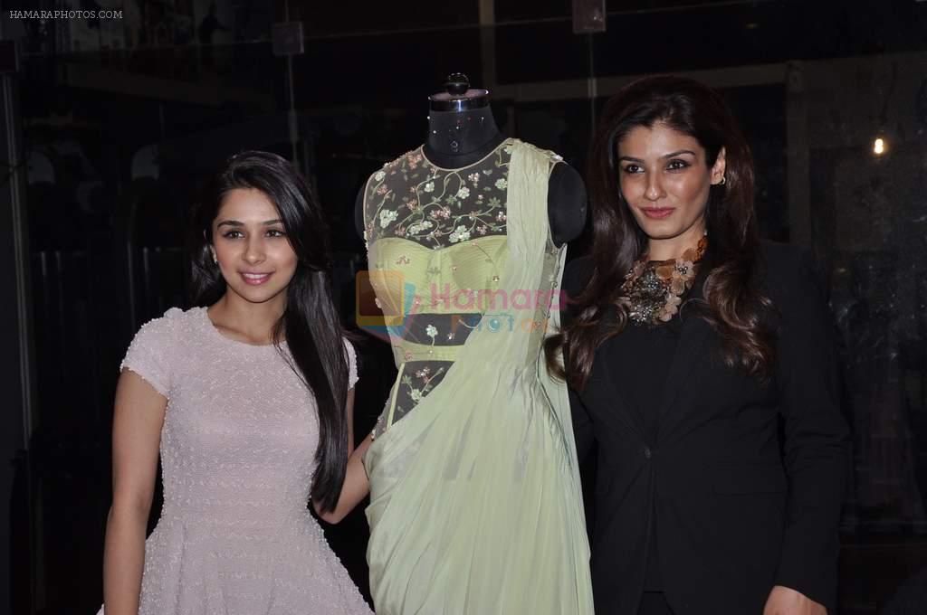 Raveena Tandon unveils Sonaakshi Raaj's couture line From Eden With Love in Mumbai on 15th March 2013