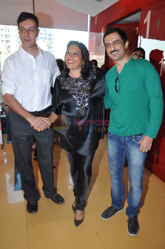 Mira Nair, Sanjay Suri, Rajat Kapoor at the premiere of the film Salaam bombay on completion of 25 years of the film in PVR, Mumbai on 16th March 2013