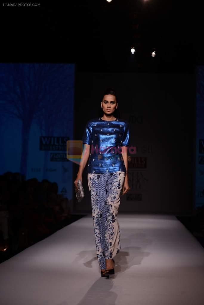 Model walks the ramp for Rana Gill Show at Wills Lifestyle India Fashion Week 2013 Day 4 in Mumbai on 16th March 2013