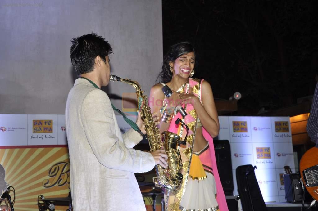 Anushka Manchanda at Bartender album launch in Sheesha Lounge, Mumbai on 20th March 2013
