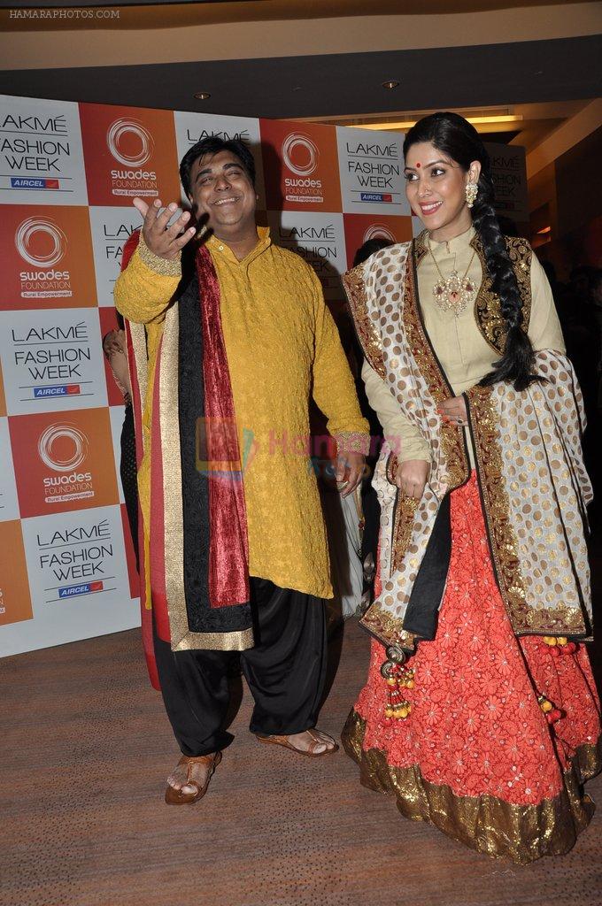 Ram Kapoor, Sakshi Tanwar at Vikram Phadnis Show at Lakme Fashion Week 2013 Day 4 in Grand Hyatt, Mumbai on 25th March 2013