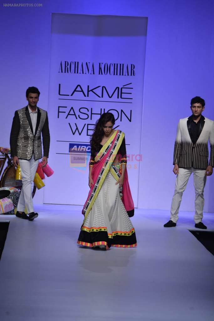 Shazahn Padamsee walk the ramp for Archana Kocchar Show at Lakme Fashion Week 2013 Day 5 in Grand Hyatt, Mumbai on 26th March 2013