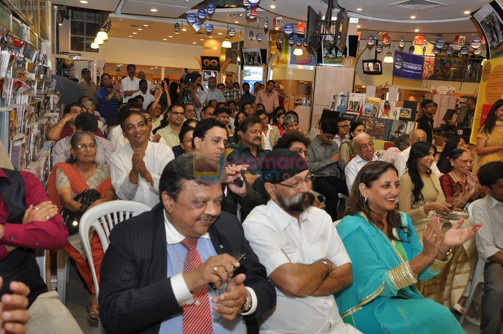 at Ghulam Ali's book launch in Crossword, Mumbai on 26th March 2013