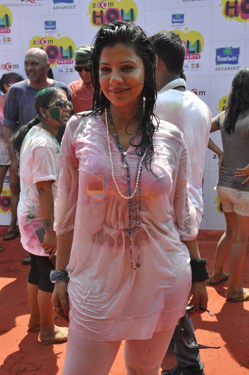 Sambhavna Seth at zoom holi bash in Mumbai on 27th March 2013