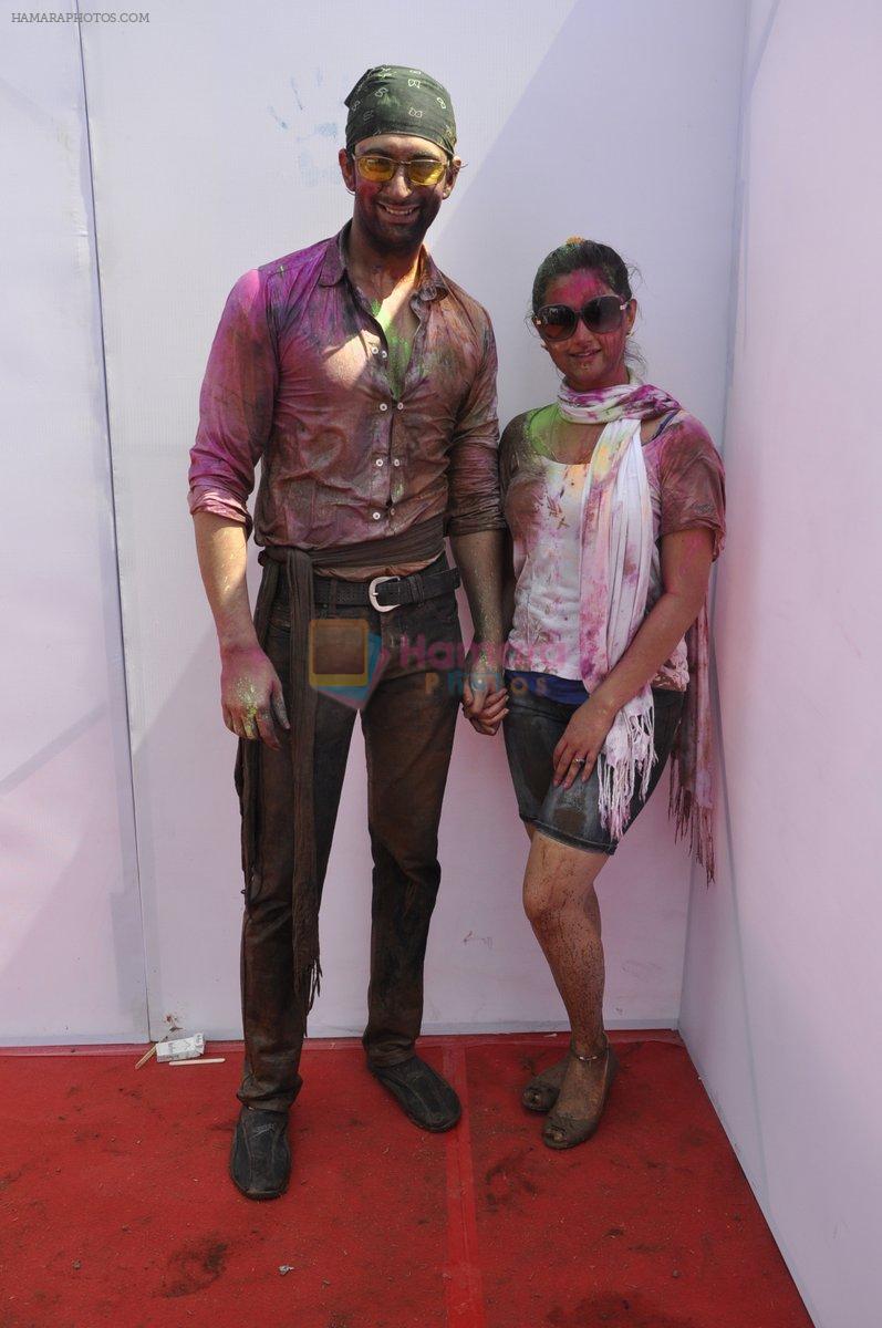 at zoom holi bash in Mumbai on 27th March 2013