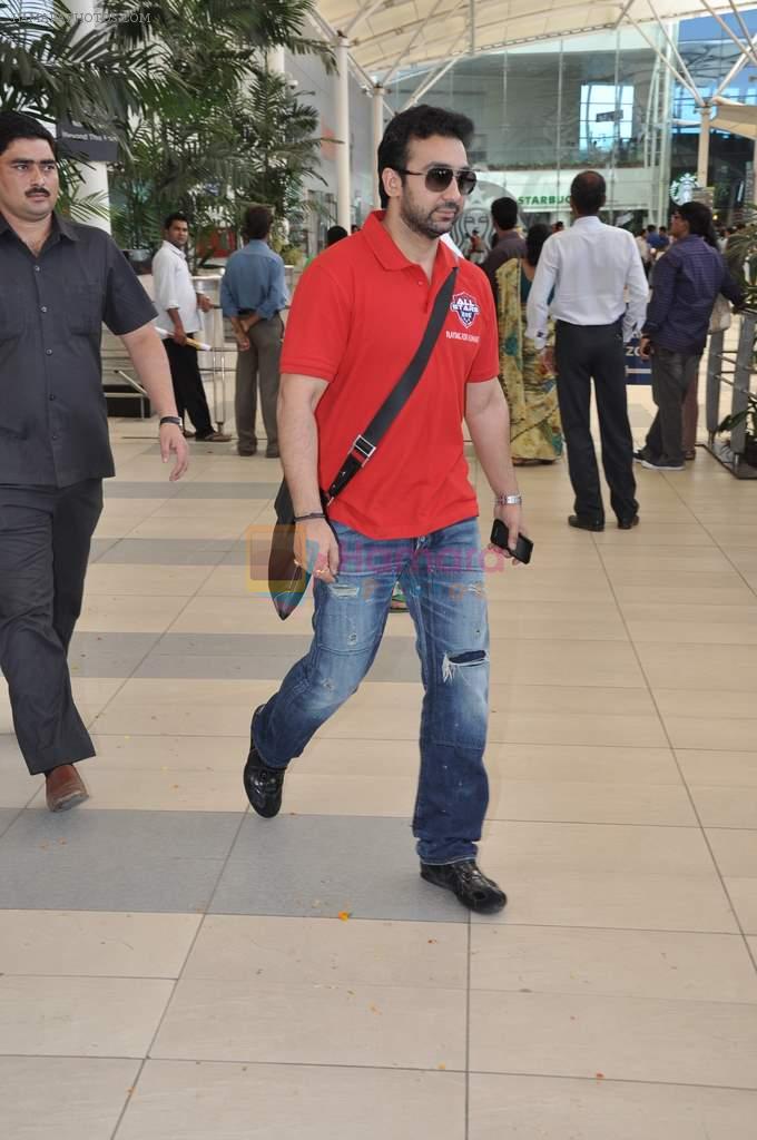Raj Kundra return from Delhi charity match in Mumbai on 31st March 2013