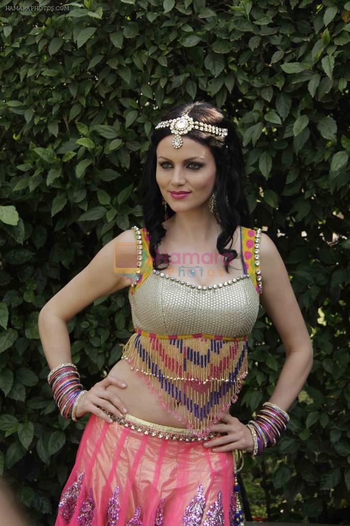 Yana Gupta on location of film Dussehra in Pune on 1st April 2013