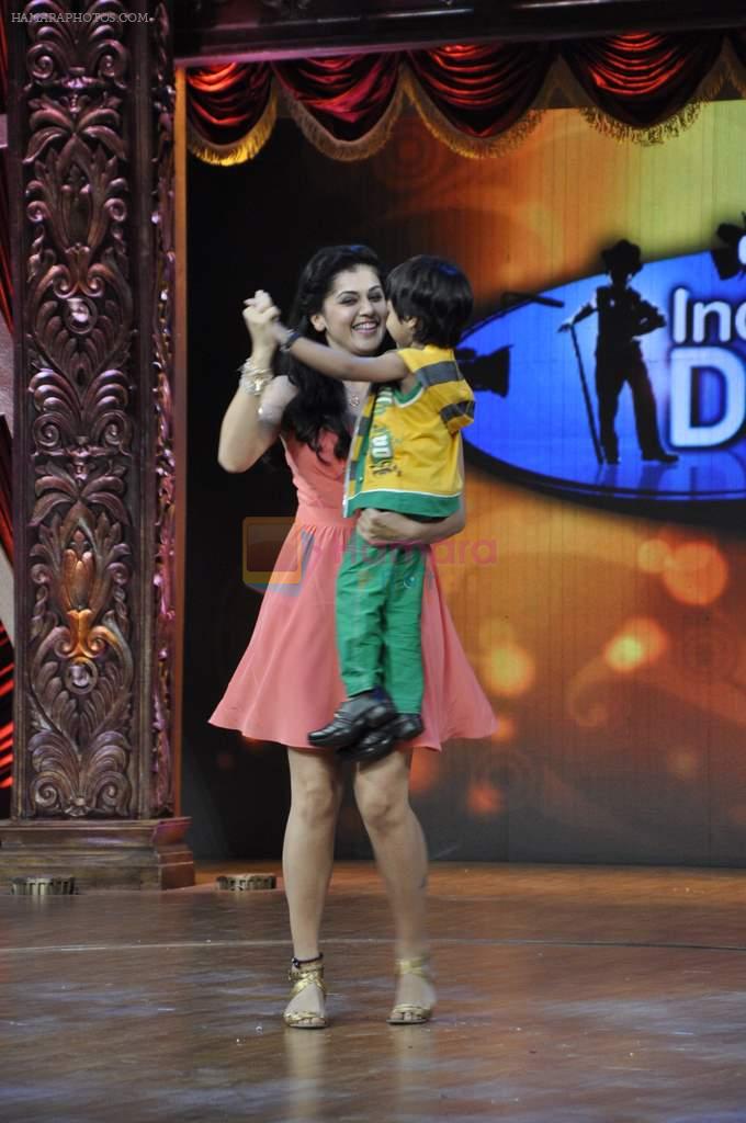 Tapsee Pannu on the sets of India's Best Dramebaaz in Famous, Mumbai on 1st April 2013