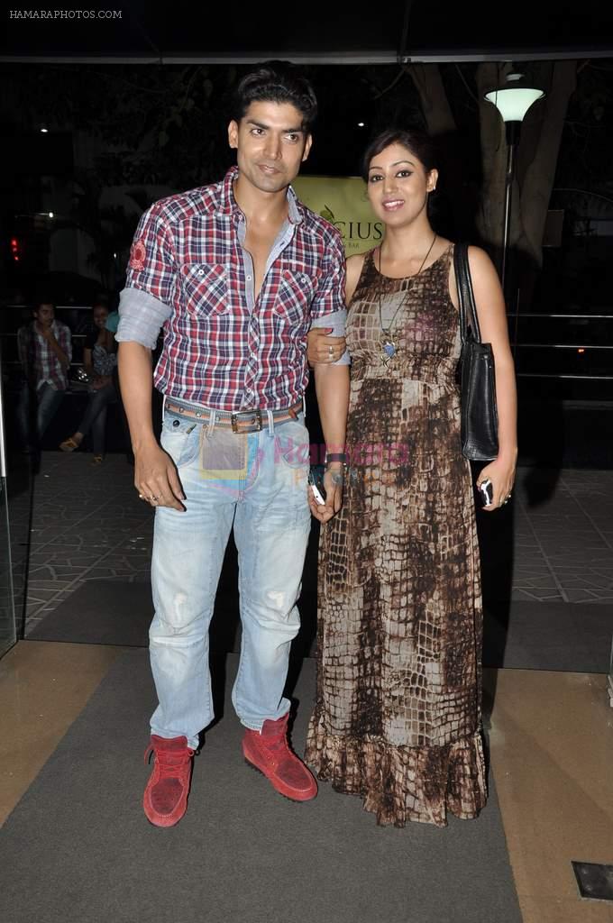 Debina and Gurmeet Chaudhary at Mahi Vij's birthday bash in Andheri, Mumbai on 2nd April 2013