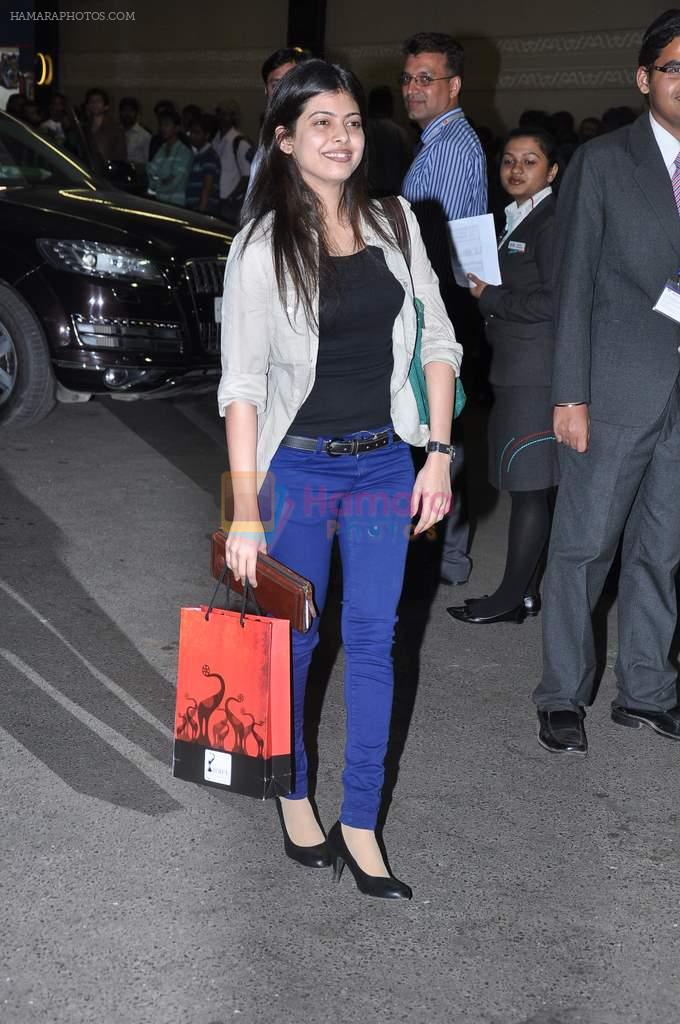 Deepti Talpade leave for TOIFA Day 3 in Mumbai Airport on 3rd April 2013