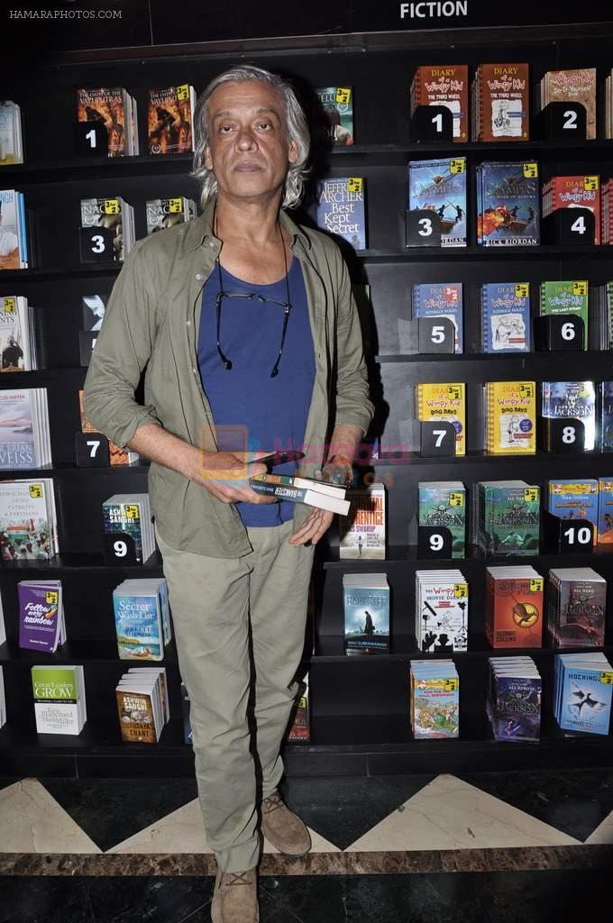 Sudhir Mishra at the launch of My Life My Rules book by Sonia Golani in Landmark, Mumbai on 4th April 2013