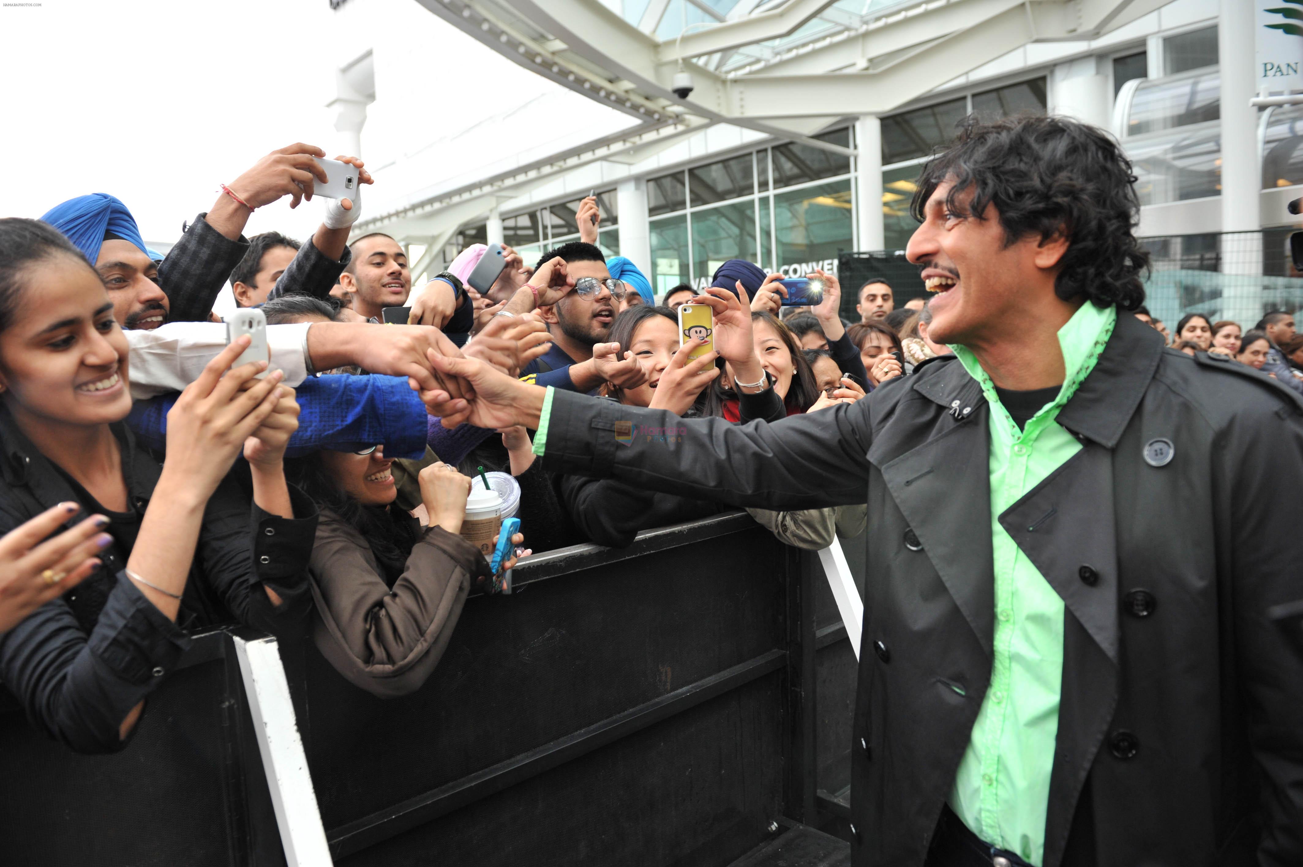 Chunky Pandey arrive in Vancouver for TOIFA 2013 on 4th April 2013