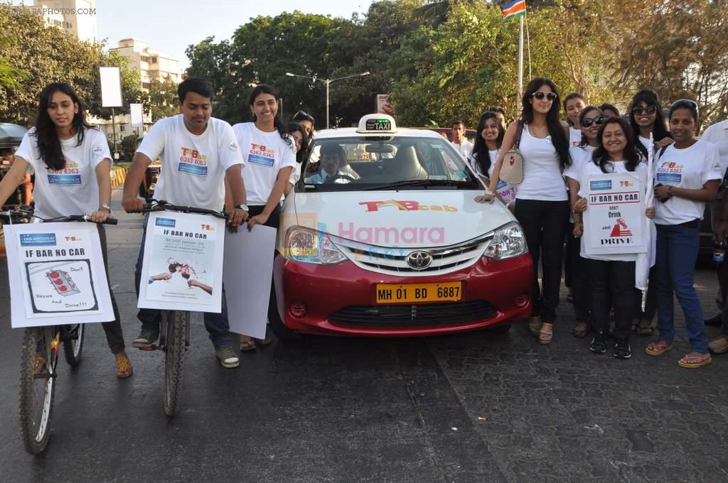 Tulip Joshi at don_t drink and drive campaigh by tab cab in Carters, Mumbai on 5th April 2013