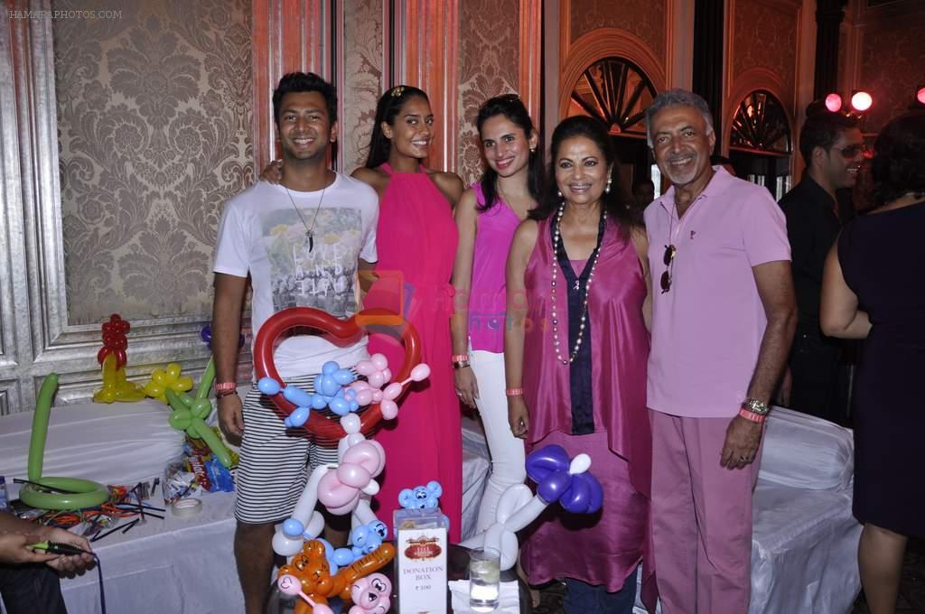 Lisa Haydon at Elle Carnival in aid of Womens Cancer Initiative a foundation set up by Devieka Bhojwani in Mumbai on 7th April 2013