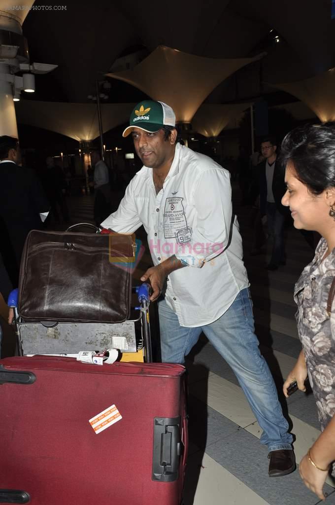 Anurag Basu arrive from TOIFA 2013 in Mumbai on 8th April 2013