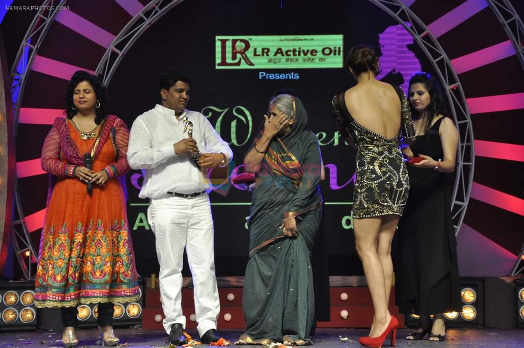 at Women's Prerna Awards in Mumbai on 9th April 2013