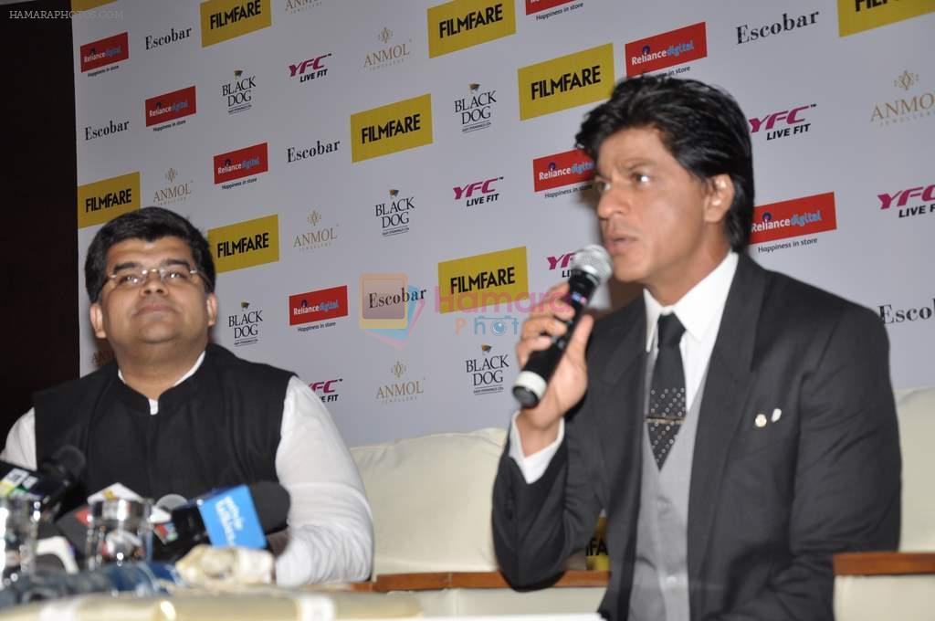 Shahrukh Khan at Filmfare 100 years of Cinema issue launch in Escobar, Mumbai on 10th April 2013