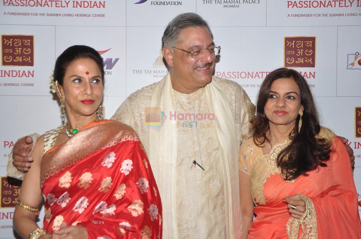Shobha De, Siddharth Kak at Surabhi Foundation Fundraiser event in Taj Colaba, Mumbai on 12th April 2013