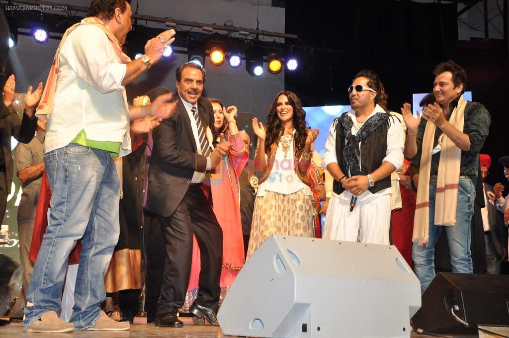 Dharmendra, neha Dhupia at Baisakhi Celebration co-hosted by G S Bawa and Punjab Association Of India in Mumbai on 13th April 2013