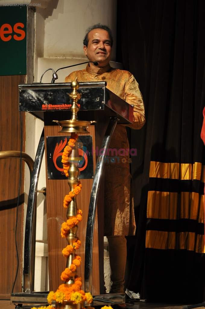 Suresh Wadkar at Dinanath Mangeshkar Awards in Sion, Mumbai on 24th April 2013