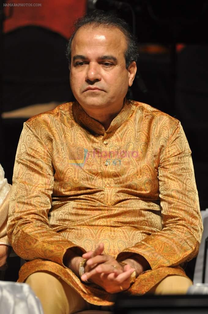 Suresh Wadkar at Dinanath Mangeshkar Awards in Sion, Mumbai on 24th April 2013