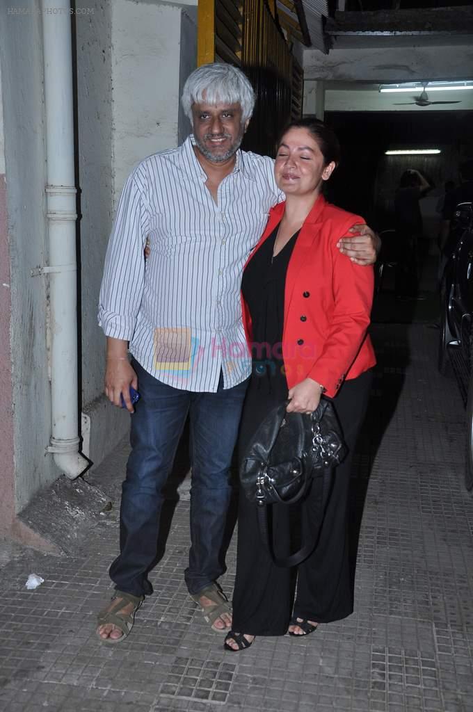 Pooja Bhatt, Vikram Bhatt at Aashiqui 2 screening in Ketnav, Mumbai on 25th April 2013