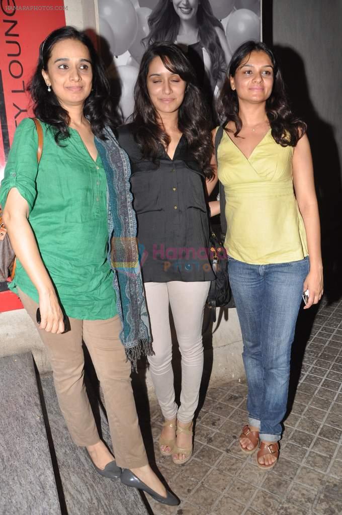Shraddha Kapoor, Tejaswini Kolhapure at the special screening for Shootout at Wadala hosted by John Abraham in PVR, Mumbai on 1st May 2013