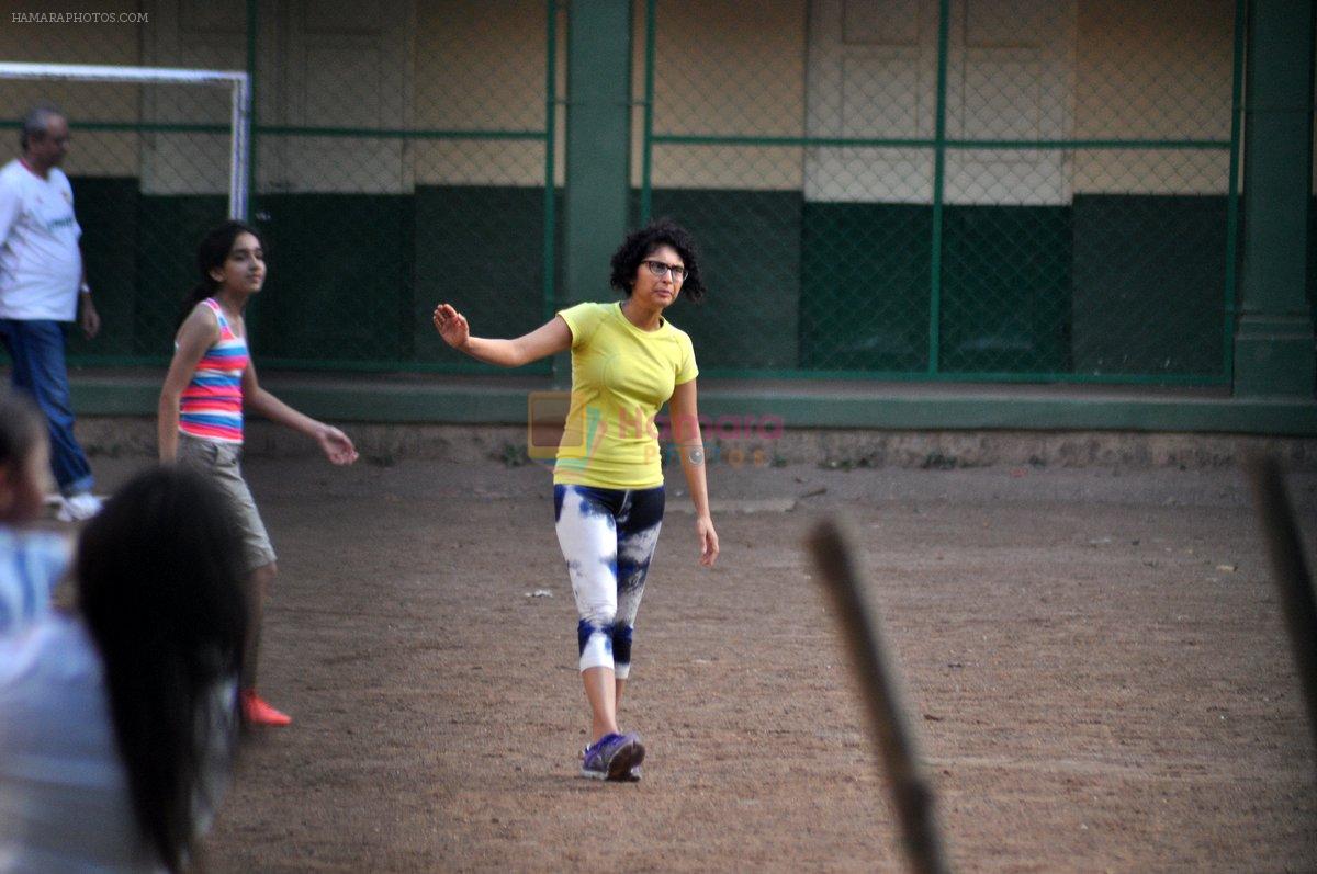 Kiran Rao snapped playing football with Daughter Ira in Bandra, Mumbai on 8th May 2013